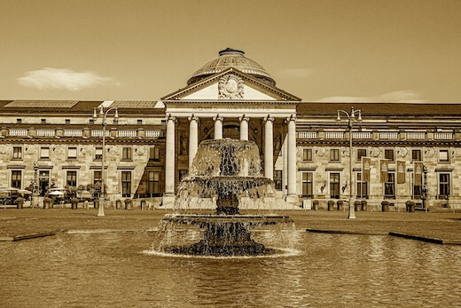 tobiasrehbein-building-4517717_1920Wiesbaden